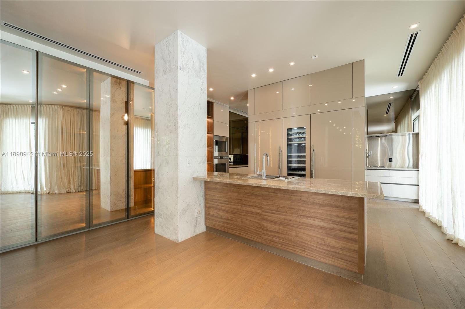 11200 SW 60th Ave Pinecrest, FL 33156