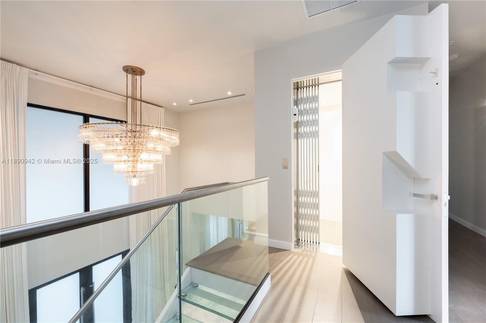 11200 SW 60th Ave Pinecrest, FL 33156