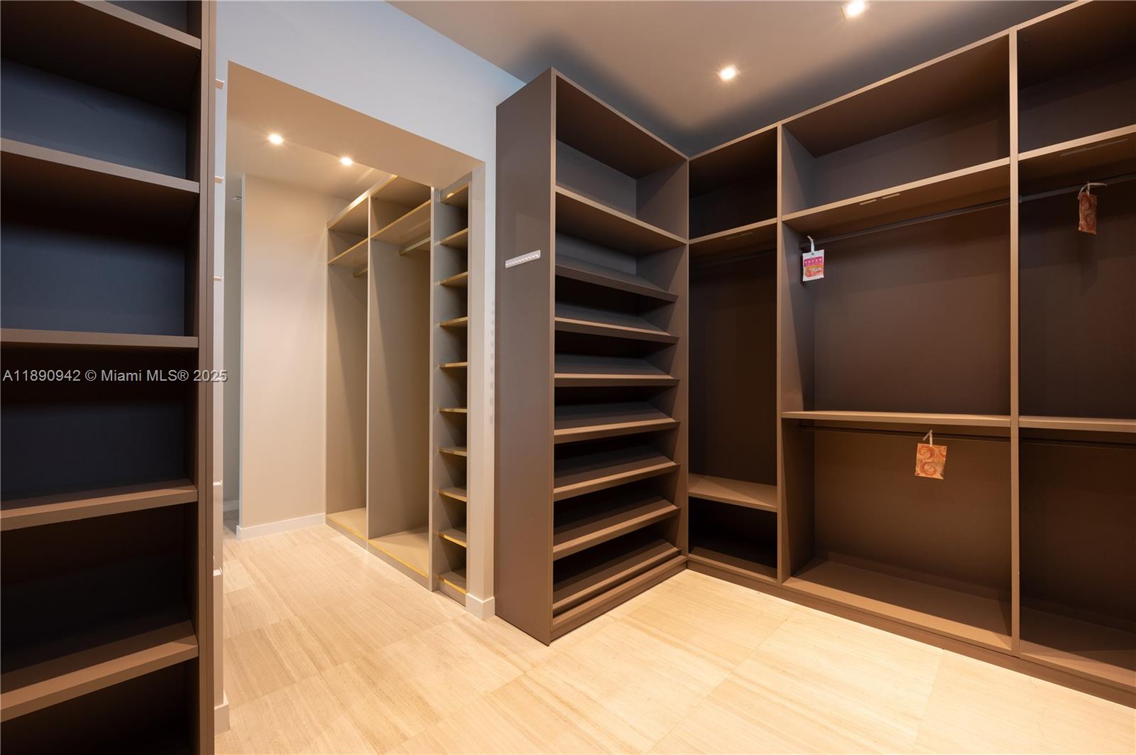 11200 SW 60th Ave Pinecrest, FL 33156