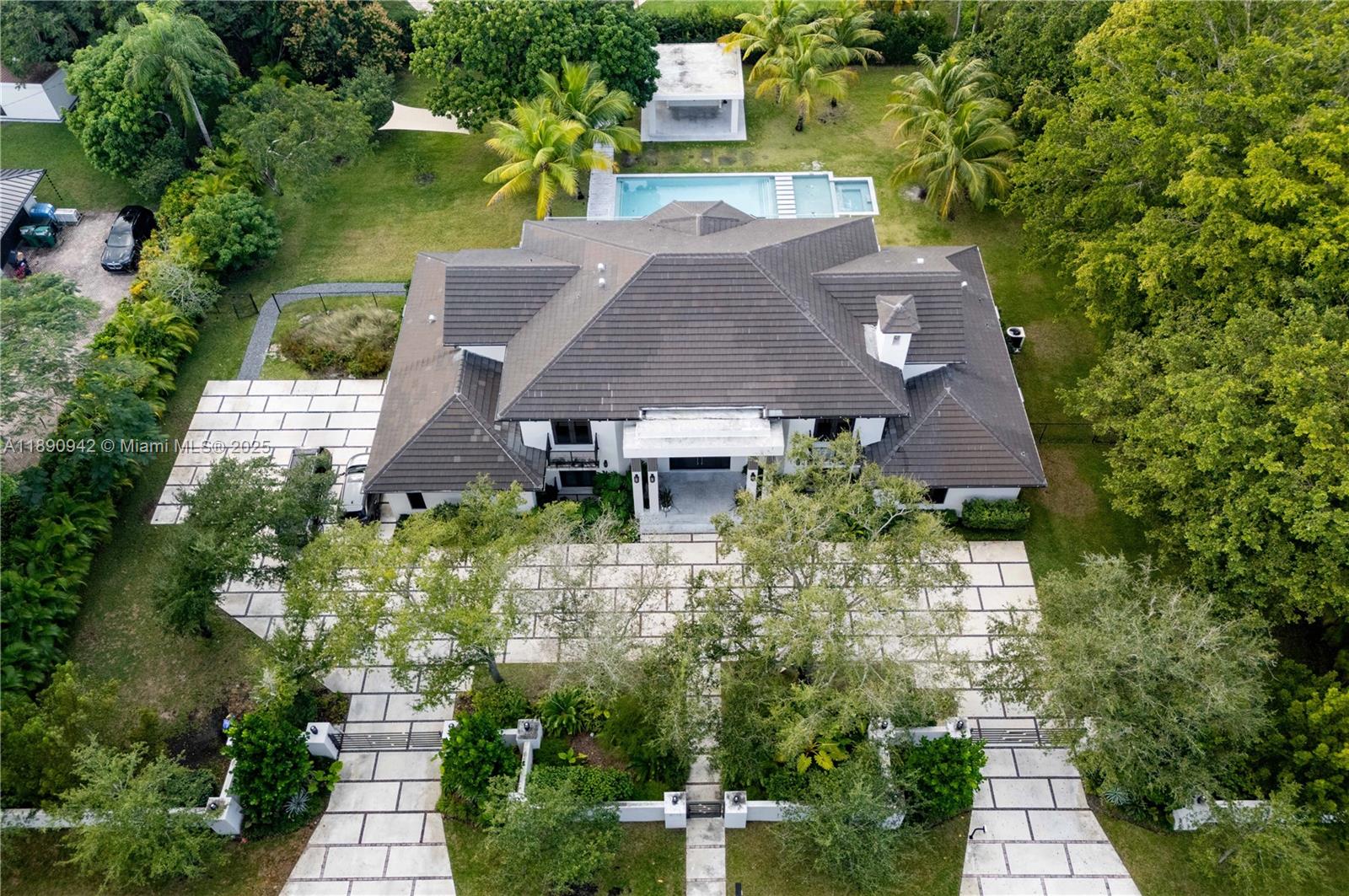 11200 SW 60th Ave Pinecrest, FL 33156