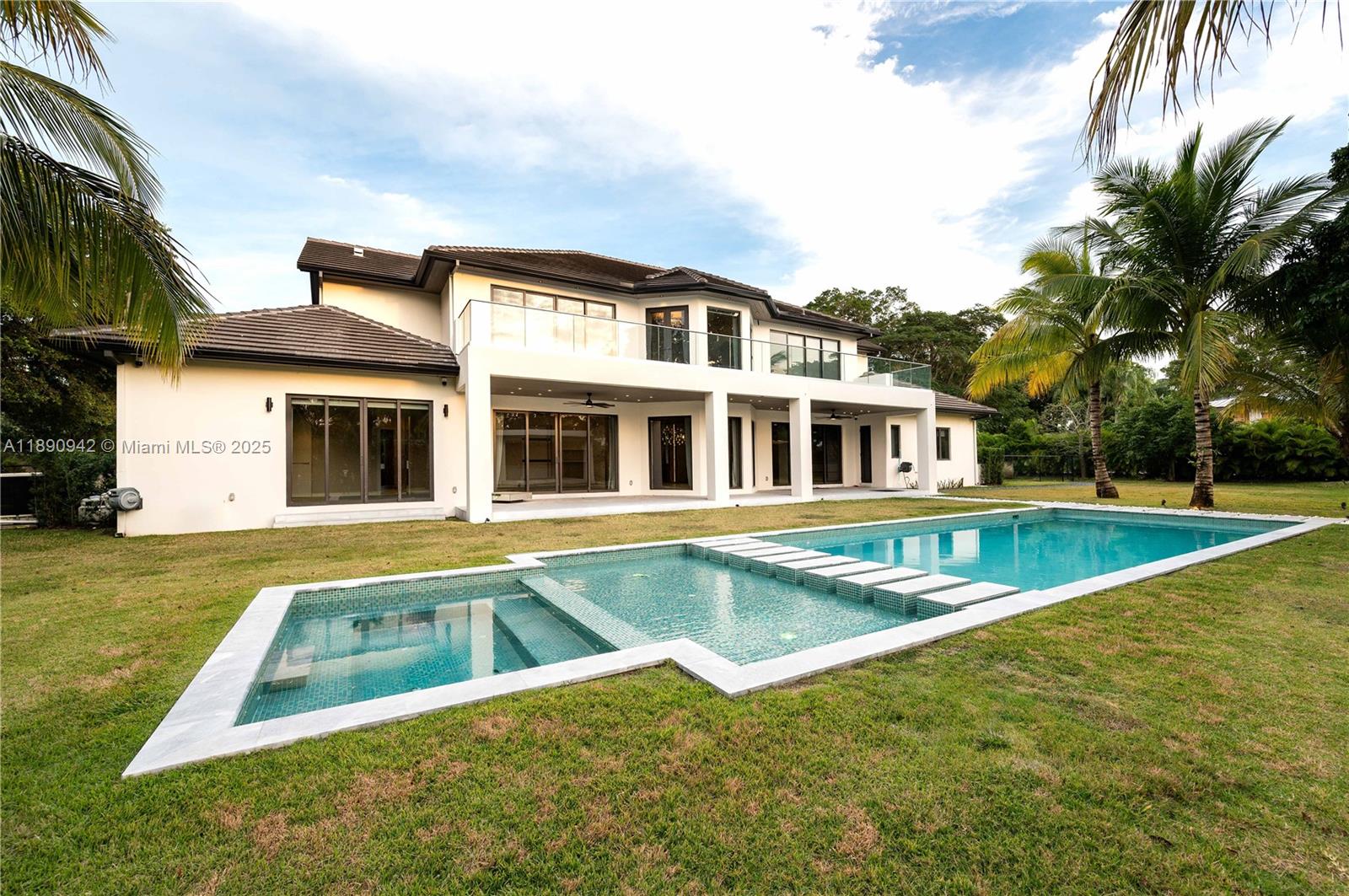 11200 SW 60th Ave Pinecrest, FL 33156