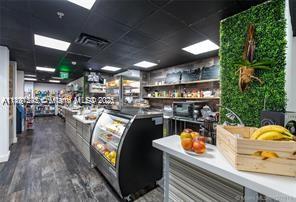 780 NE 69th St #1406 Miami, FL 33138