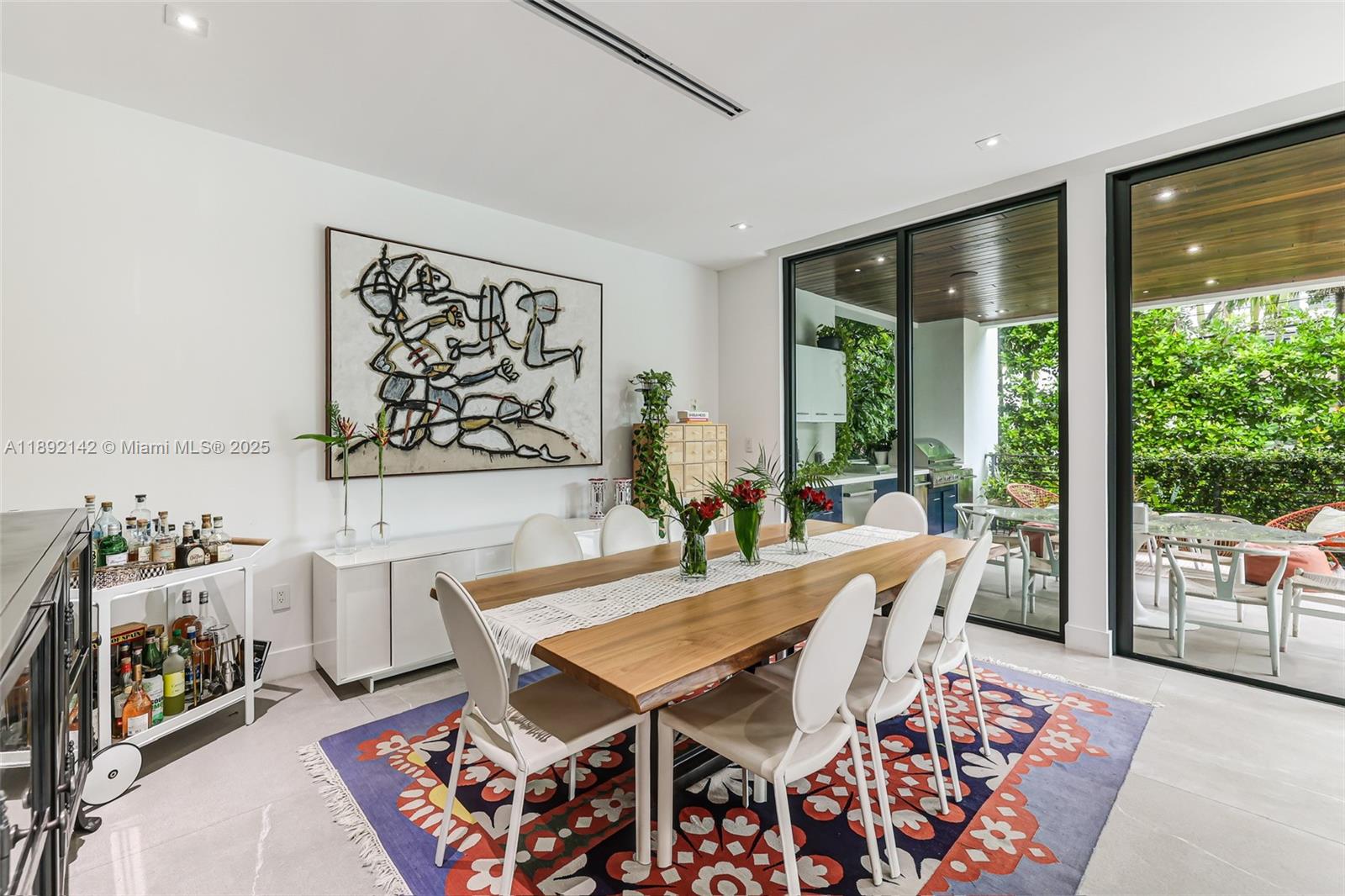 445 Ridgewood Rd Key Biscayne, FL 33149