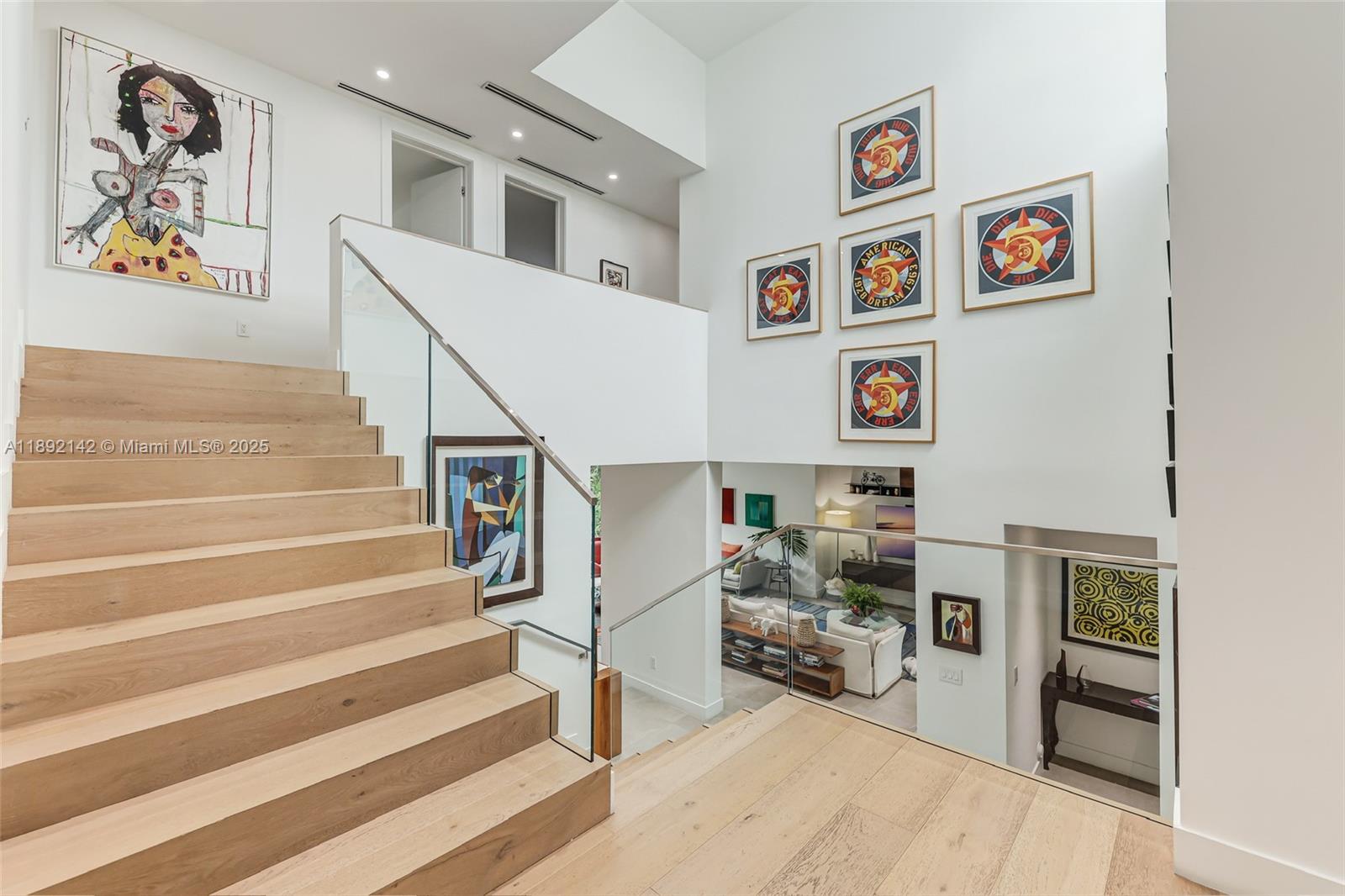 445 Ridgewood Rd Key Biscayne, FL 33149