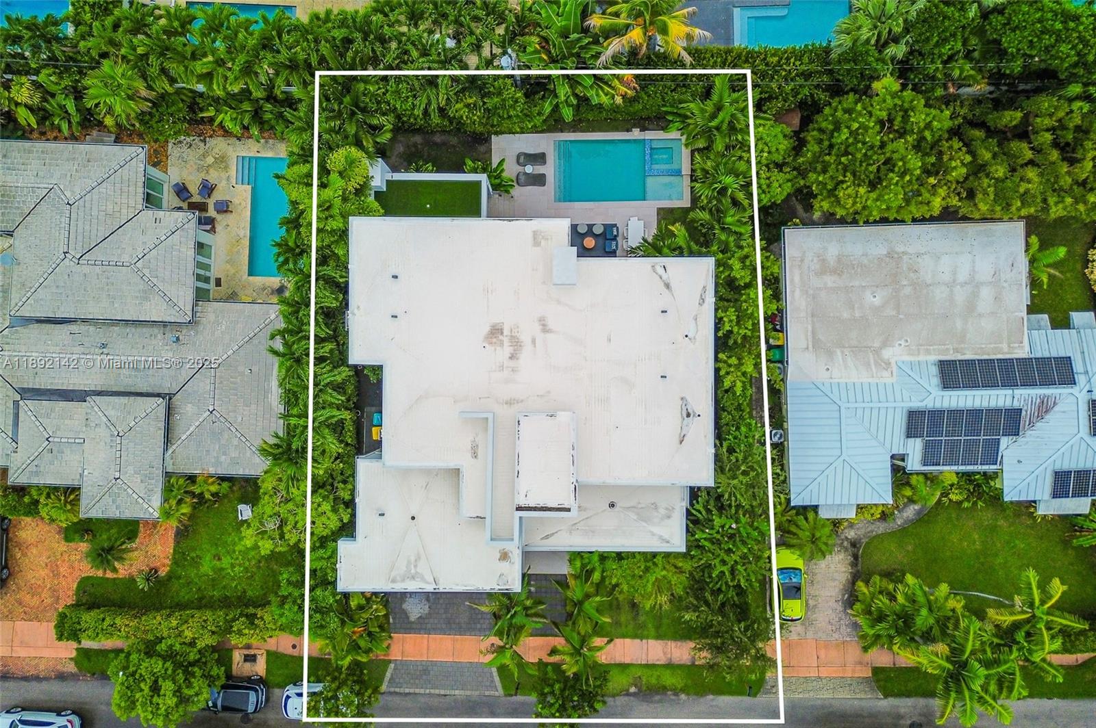 445 Ridgewood Rd Key Biscayne, FL 33149