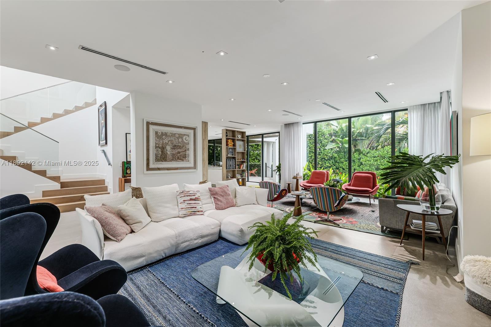 445 Ridgewood Rd Key Biscayne, FL 33149