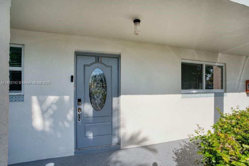 8300 Sunrise Lks Blvd #102