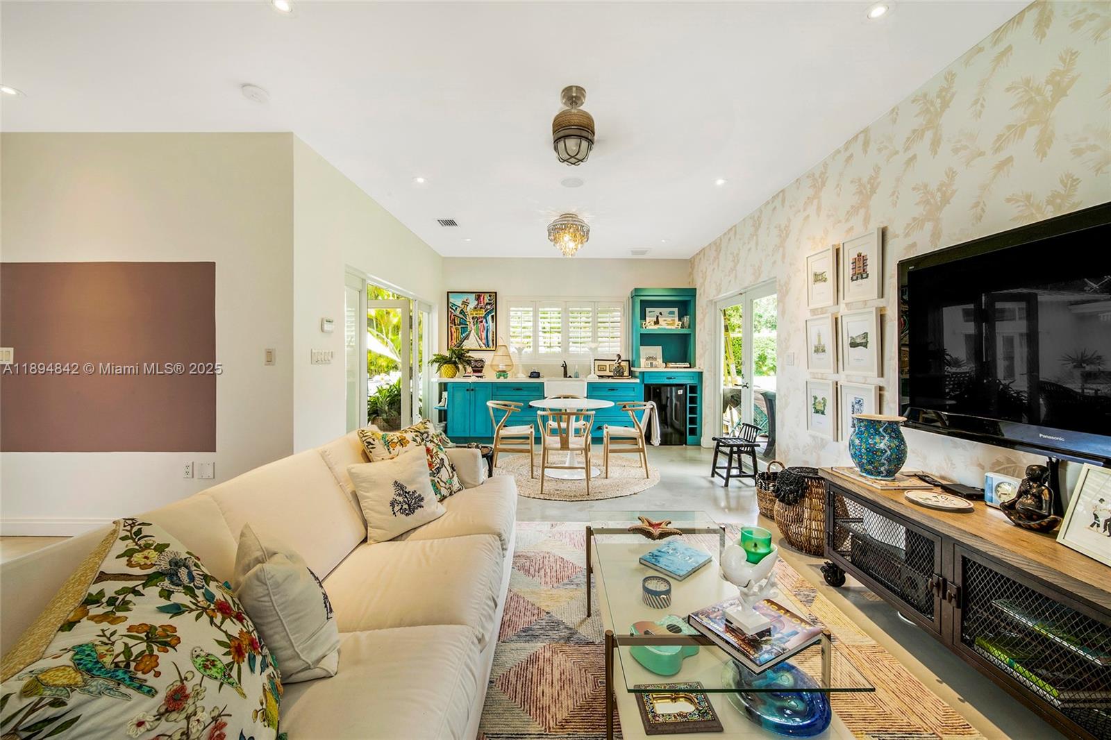 6645 SW 73rd Ct Miami, FL 33143