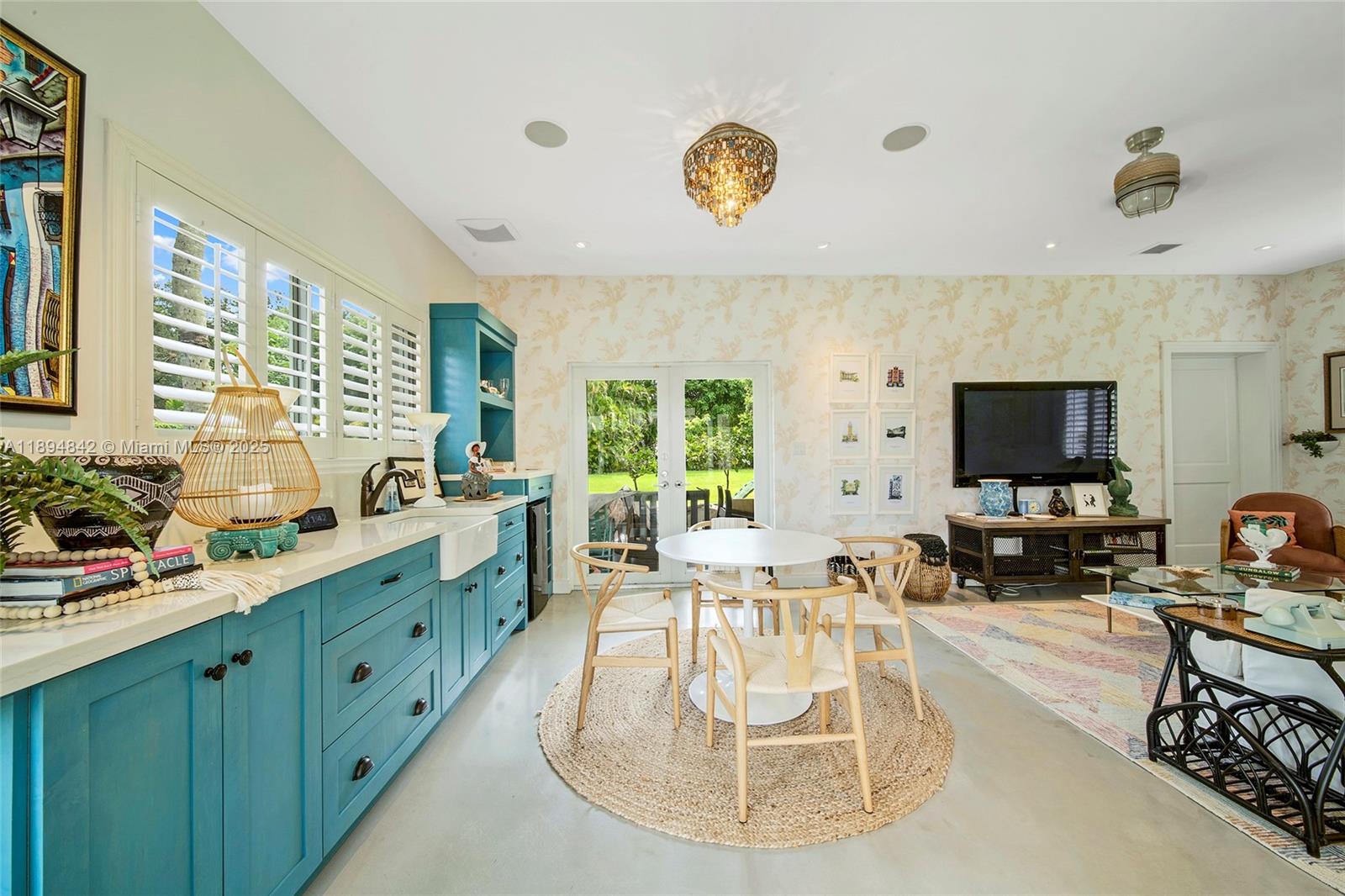 6645 SW 73rd Ct Miami, FL 33143