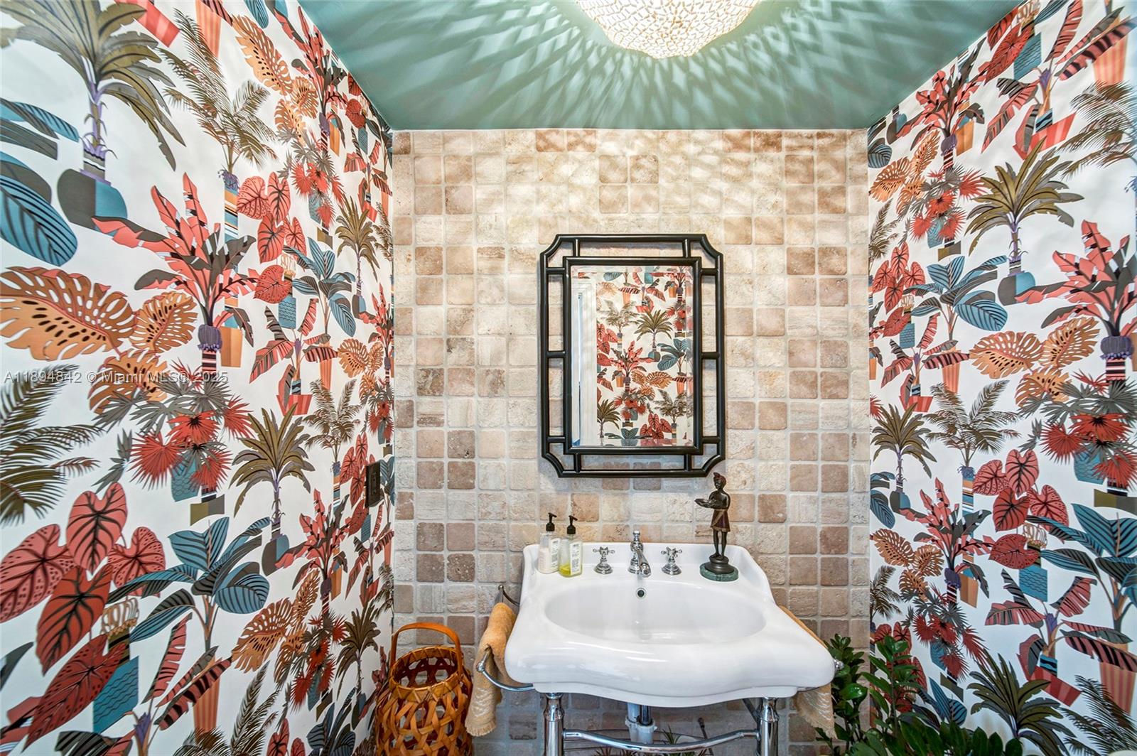 6645 SW 73rd Ct Miami, FL 33143