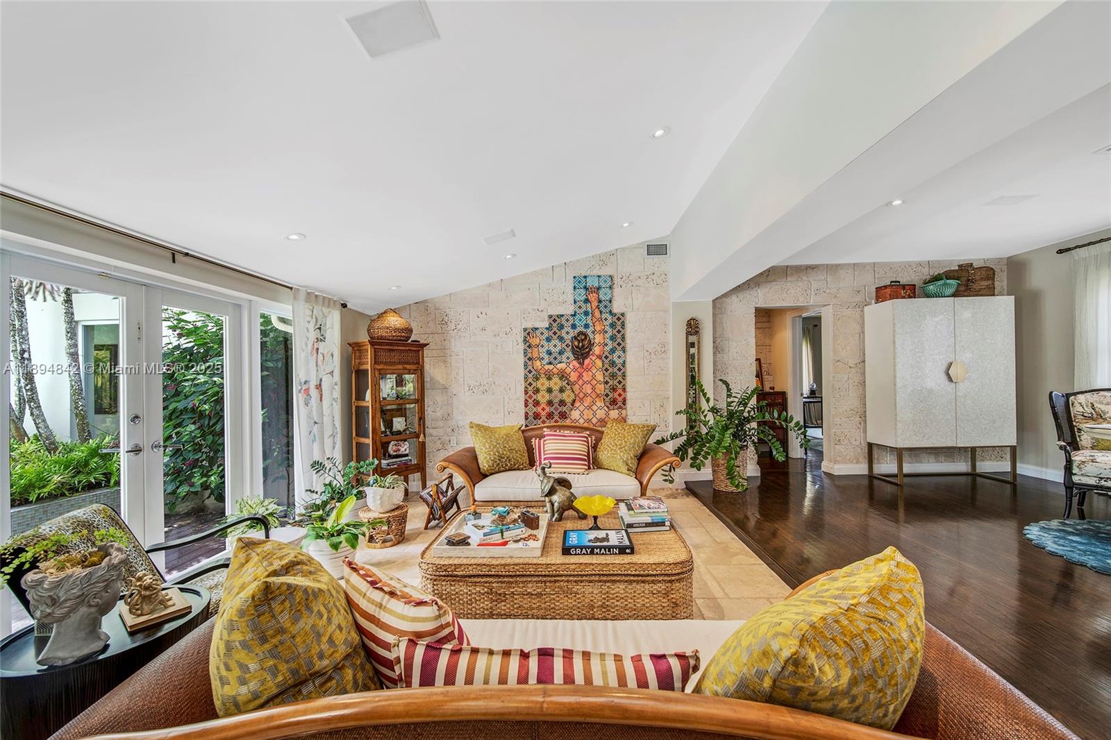 6645 SW 73rd Ct Miami, FL 33143