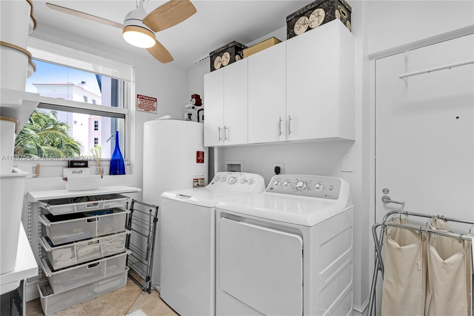 727 Crandon Blvd #401 Key Biscayne, FL 33149