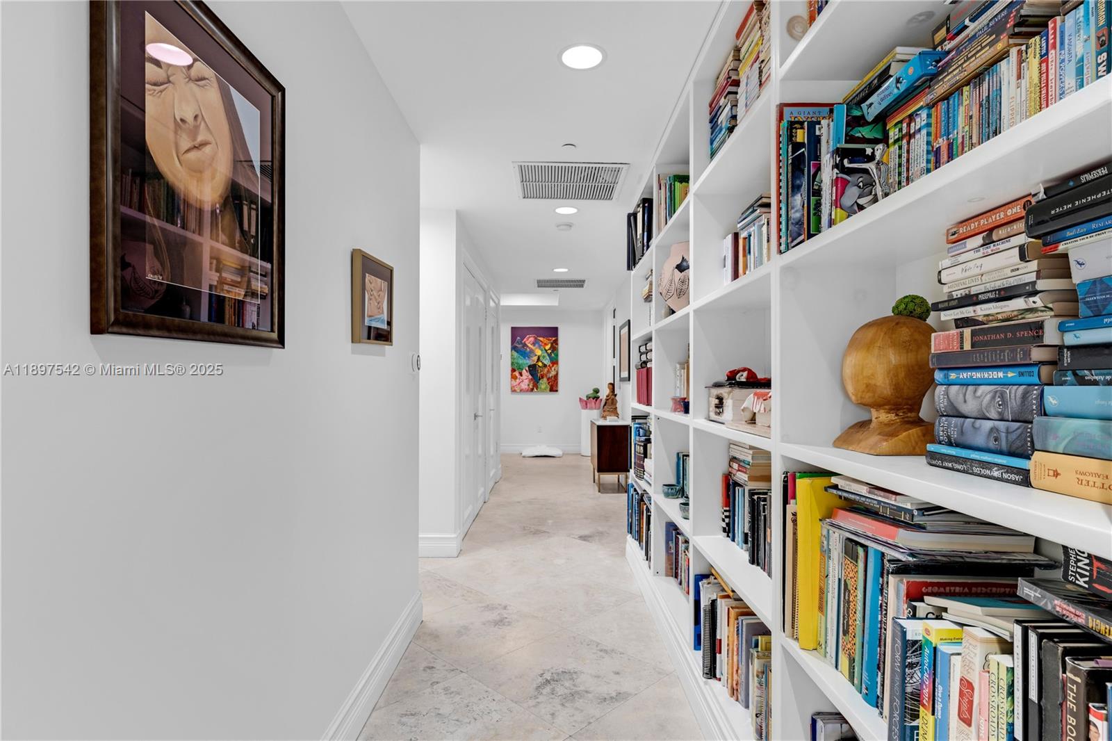 727 Crandon Blvd #401 Key Biscayne, FL 33149