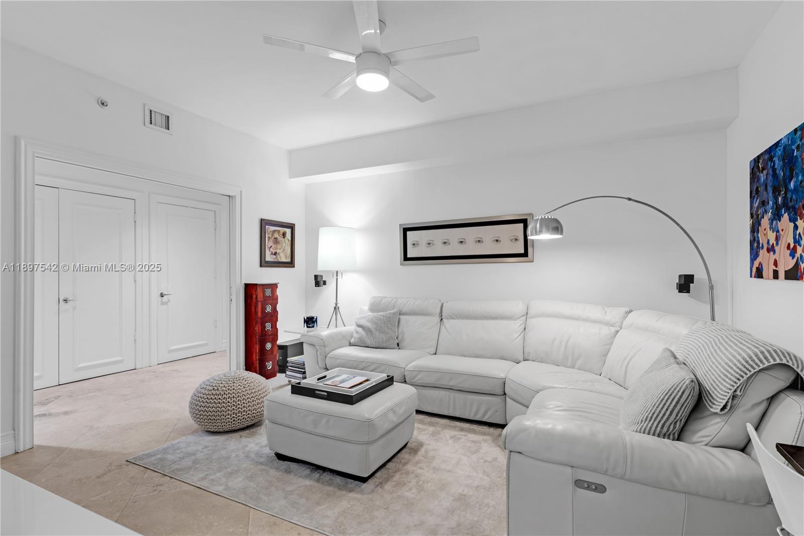 727 Crandon Blvd #401 Key Biscayne, FL 33149