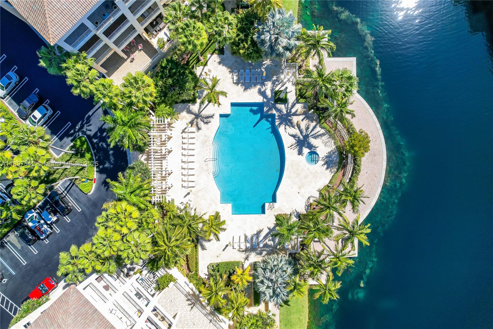 727 Crandon Blvd #401 Key Biscayne, FL 33149