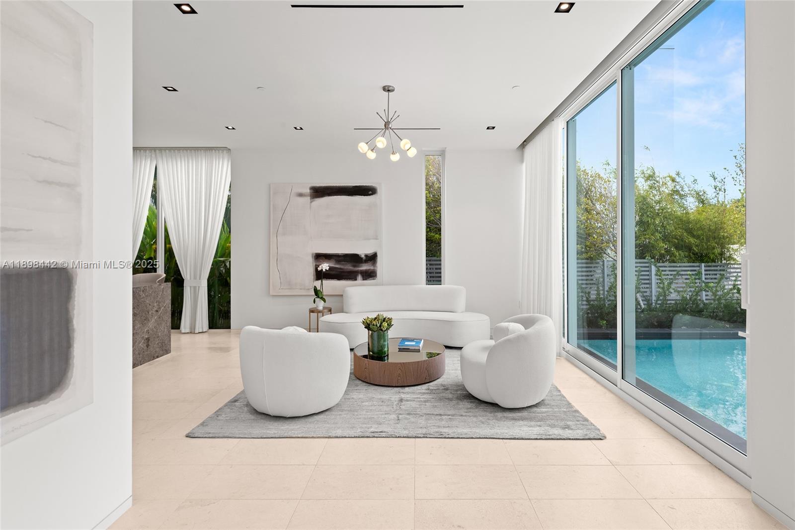 1031 W 48th St #6 Miami Beach, FL 33140