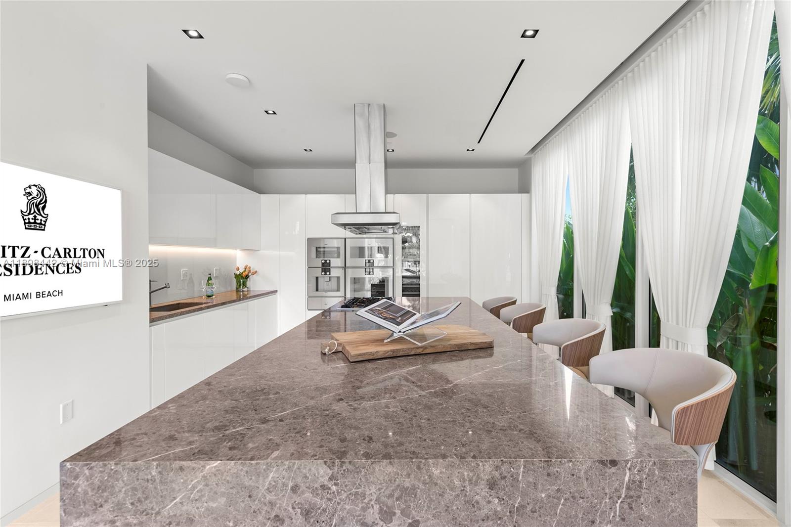 1031 W 48th St #6 Miami Beach, FL 33140