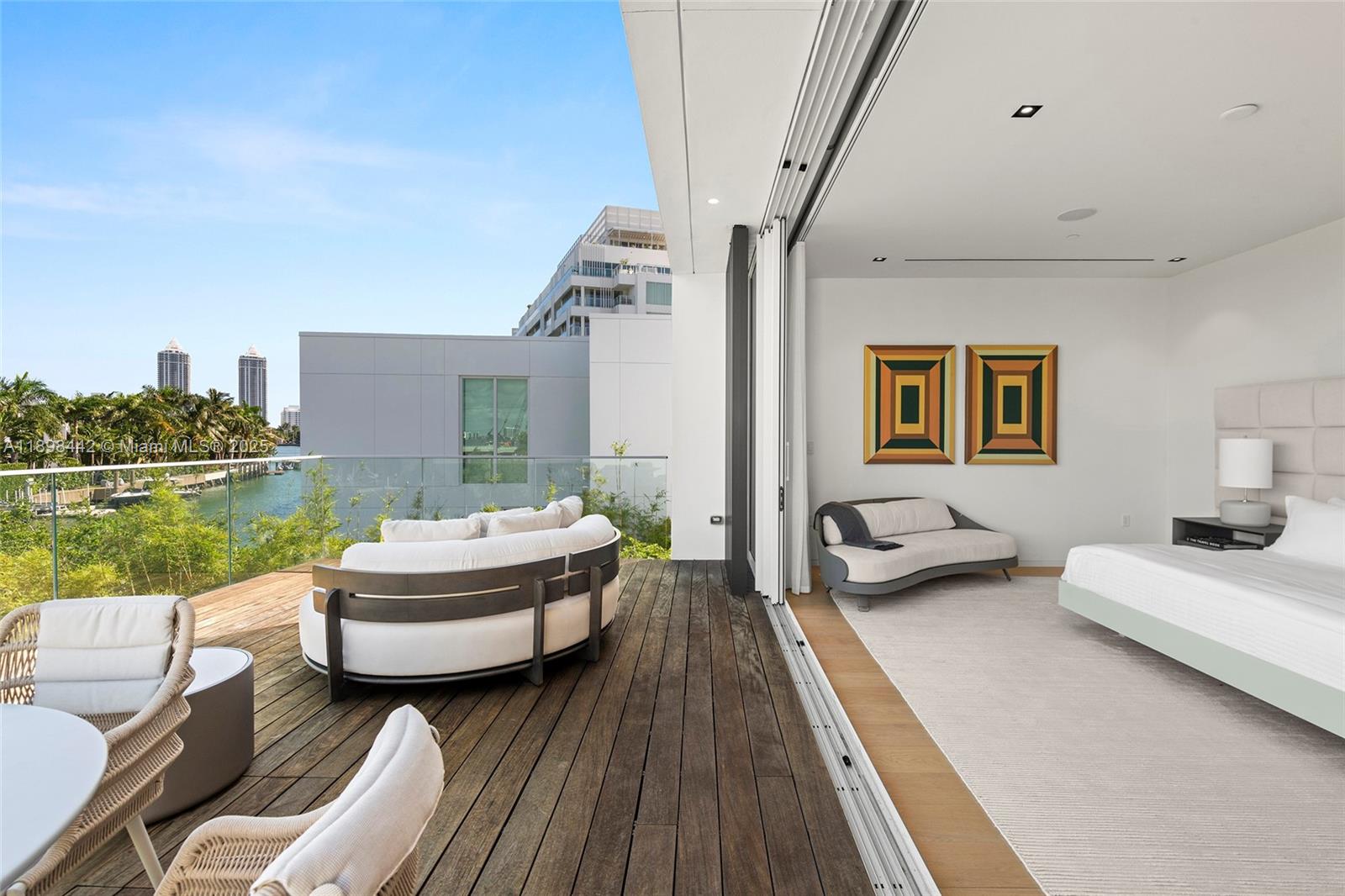 1031 W 48th St #6 Miami Beach, FL 33140