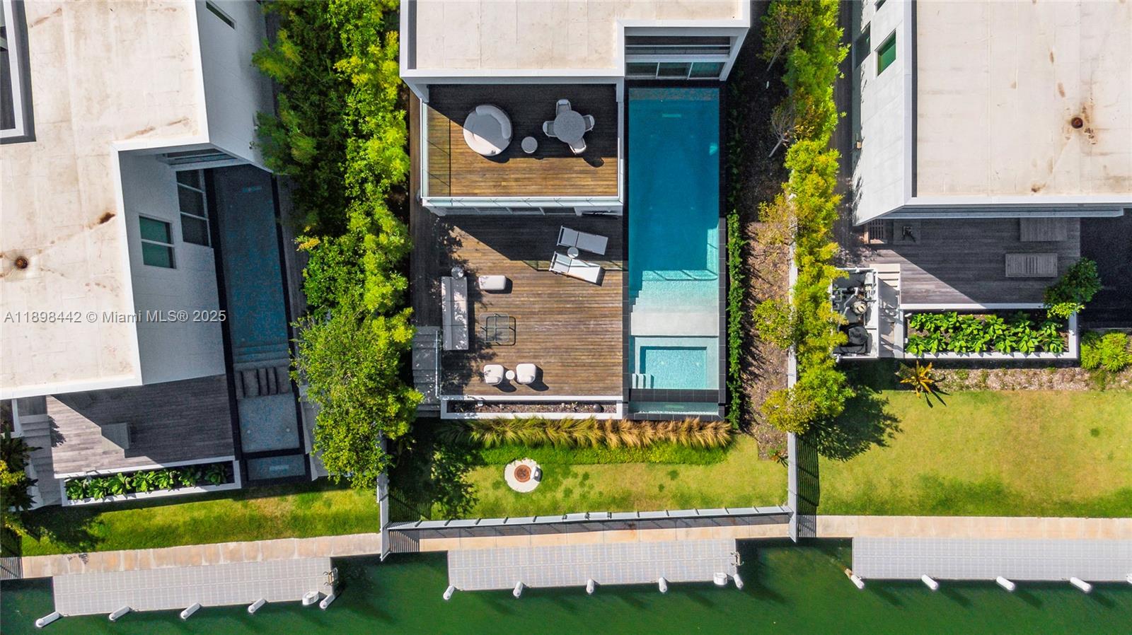 1031 W 48th St #6 Miami Beach, FL 33140