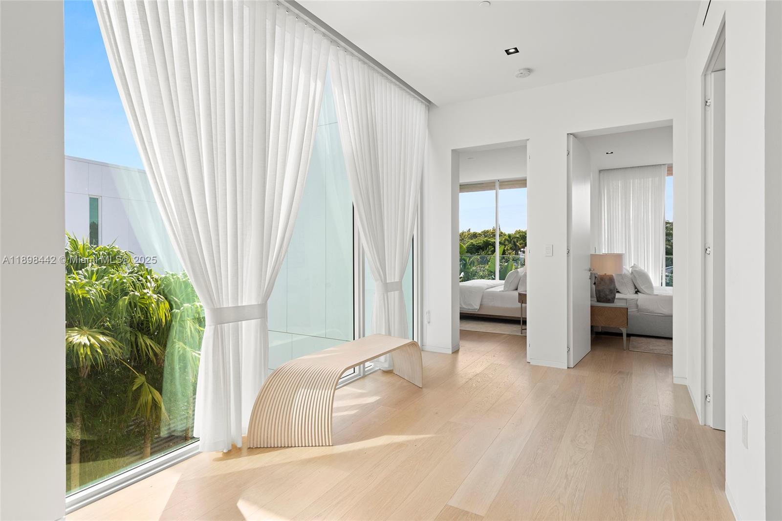 1031 W 48th St #6 Miami Beach, FL 33140