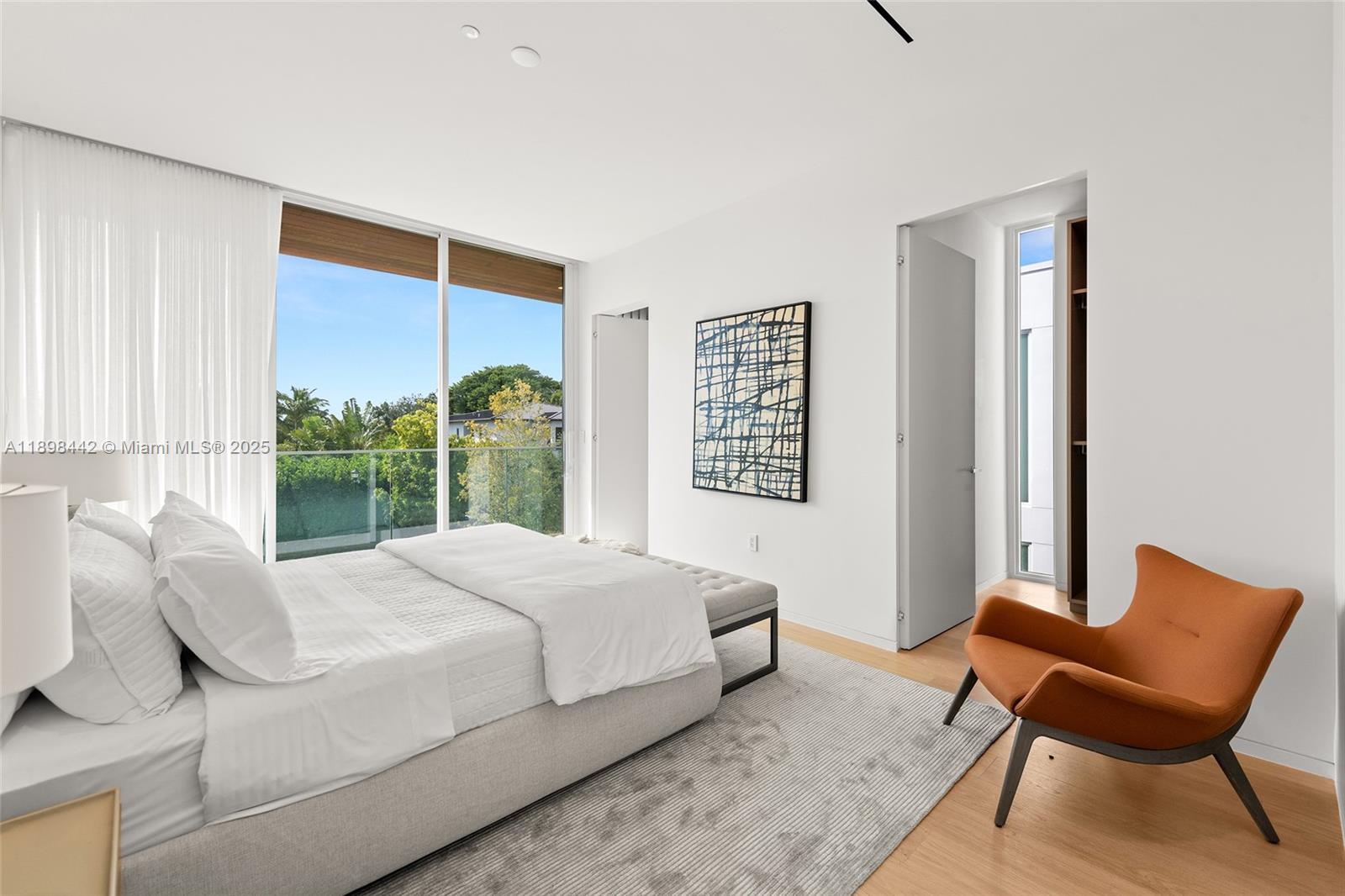 1031 W 48th St #6 Miami Beach, FL 33140