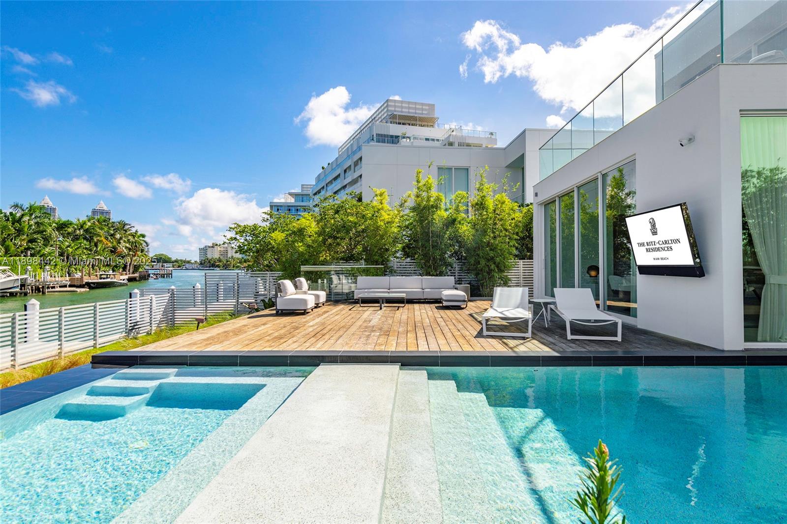 1031 W 48th St #6 Miami Beach, FL 33140