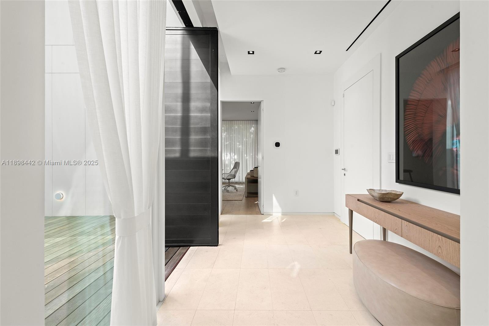 1031 W 48th St #6 Miami Beach, FL 33140