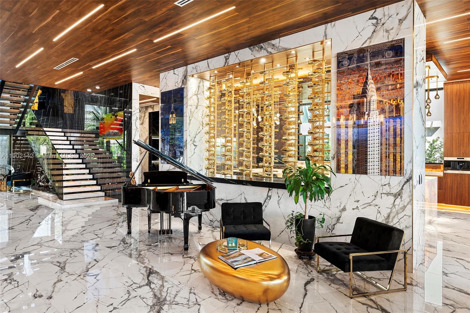 733 Middle Riv Dr Fort Lauderdale, FL 33304