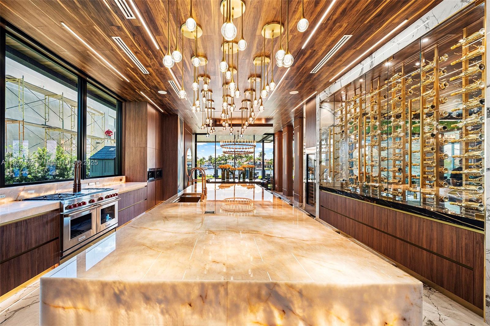 733 Middle Riv Dr Fort Lauderdale, FL 33304