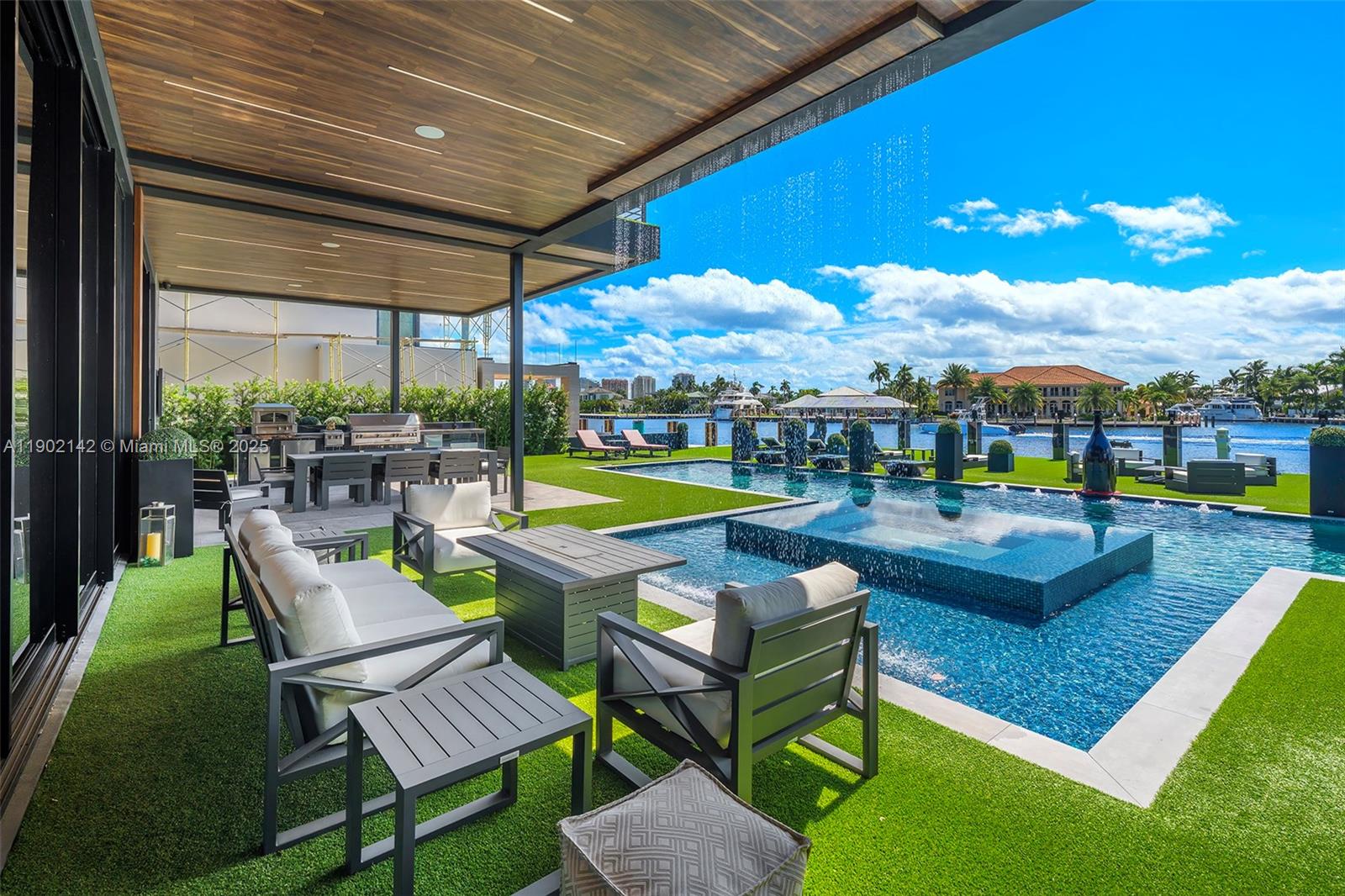 733 Middle Riv Dr Fort Lauderdale, FL 33304