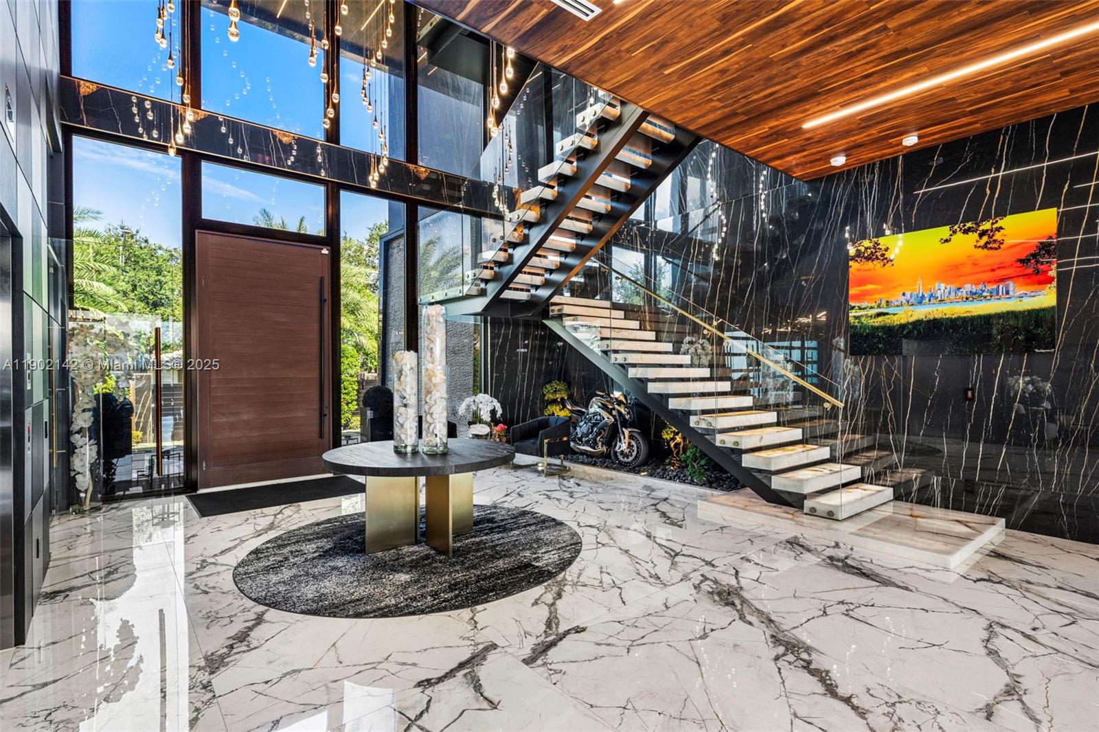 733 Middle Riv Dr Fort Lauderdale, FL 33304