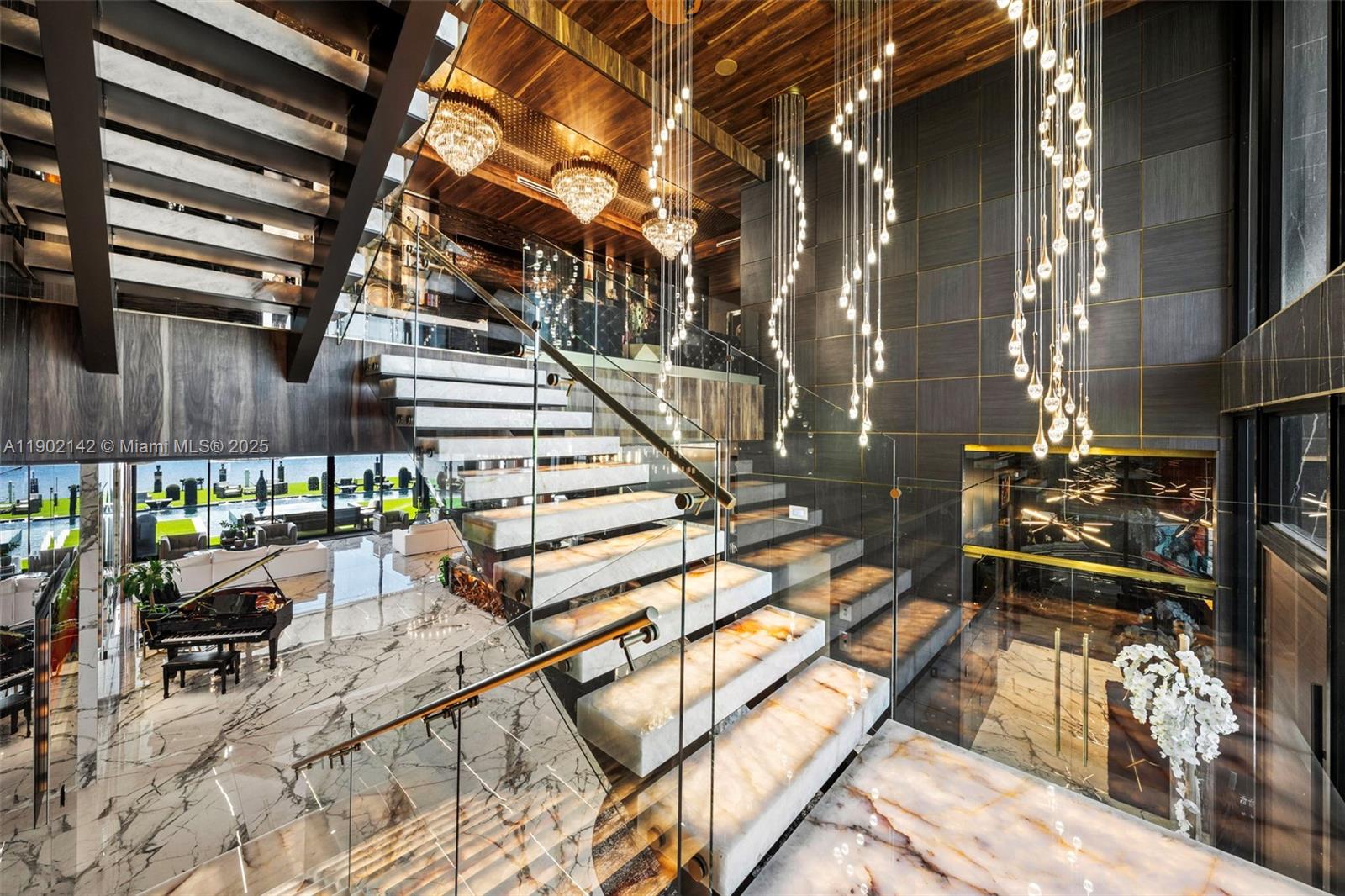 733 Middle Riv Dr Fort Lauderdale, FL 33304