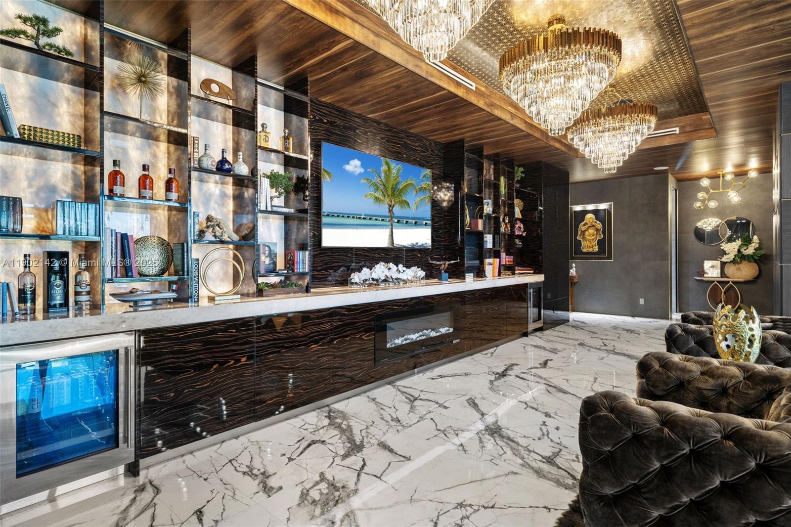 733 Middle Riv Dr Fort Lauderdale, FL 33304