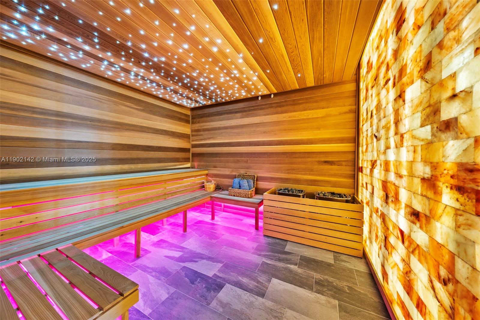 733 Middle Riv Dr Fort Lauderdale, FL 33304