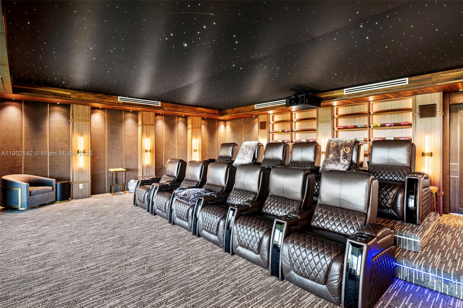 733 Middle Riv Dr Fort Lauderdale, FL 33304