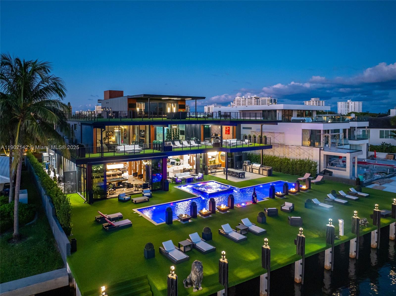 733 Middle Riv Dr Fort Lauderdale, FL 33304