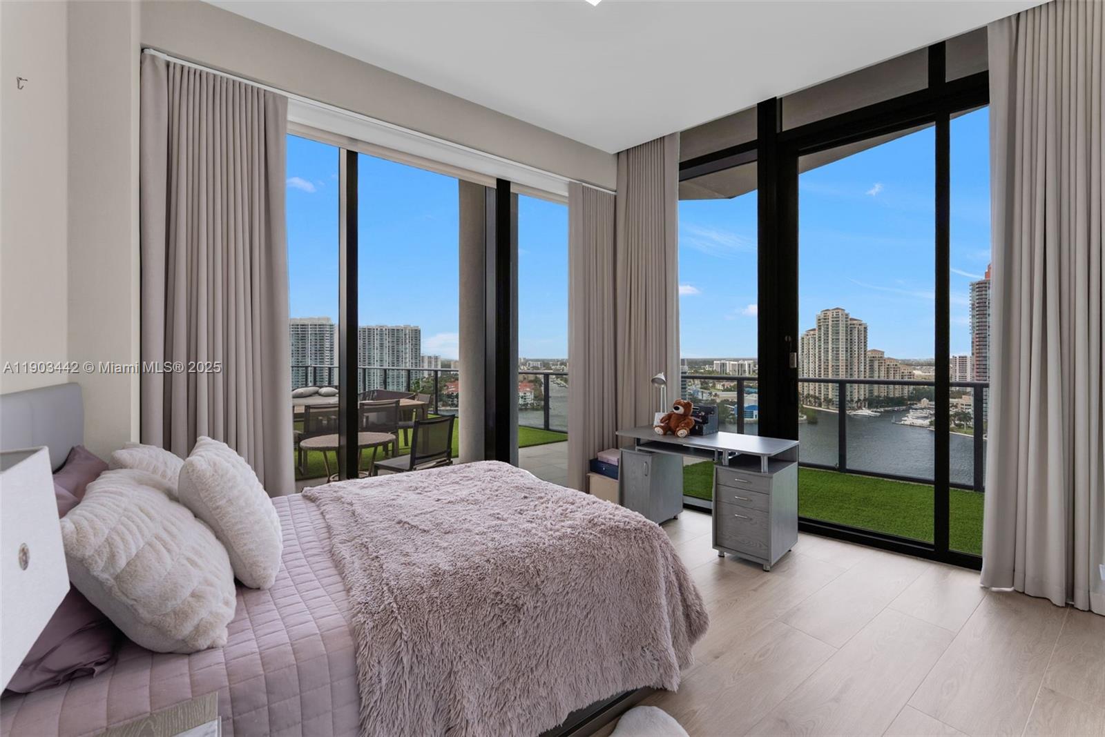 5500 Island Estates Dr #1501 Aventura, FL 33160