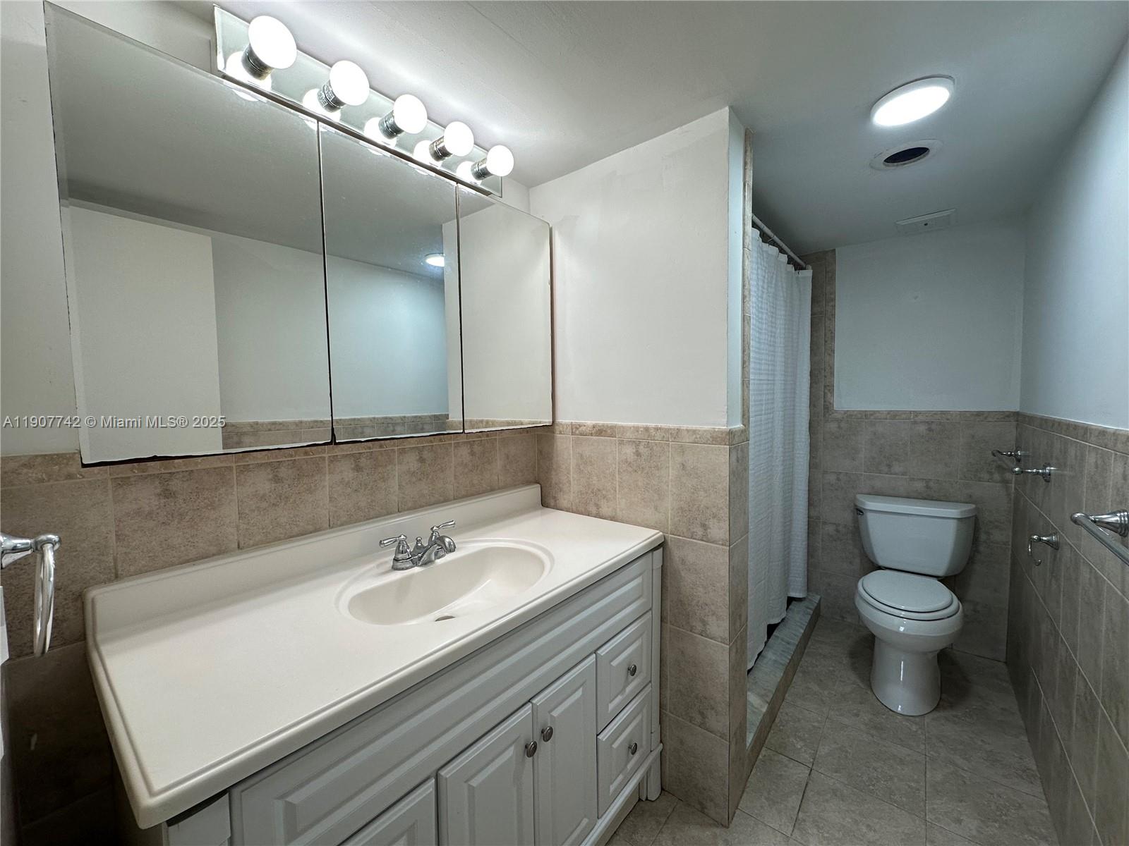 1130 11th St #4J Miami Beach, FL 33139