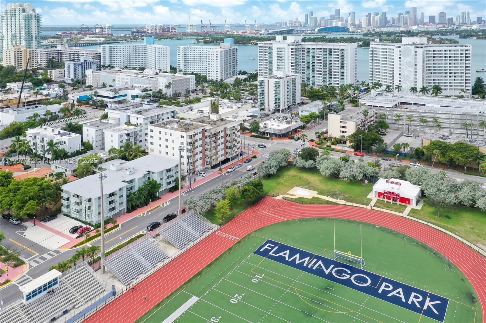 1130 11th St #4J Miami Beach, FL 33139