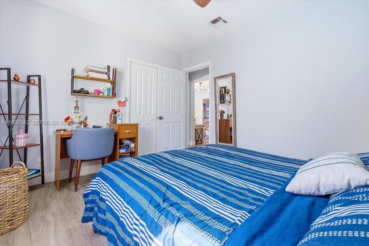 3121 SW 20th St Miami, FL 33145