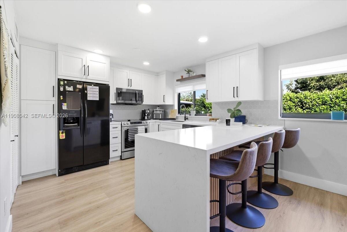 3121 SW 20th St Miami, FL 33145