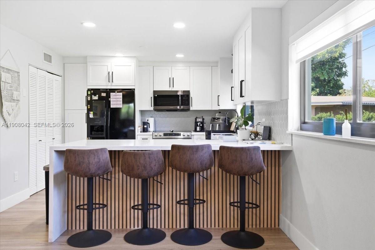 3121 SW 20th St Miami, FL 33145