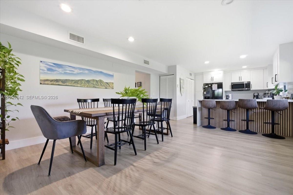 3121 SW 20th St Miami, FL 33145