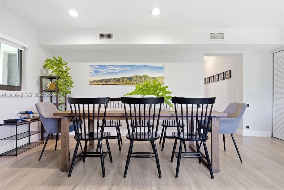 3121 SW 20th St Miami, FL 33145