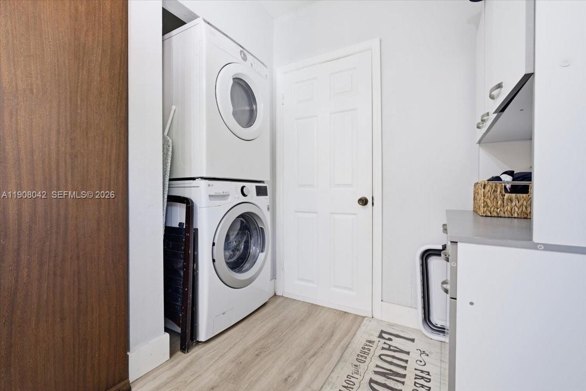 3121 SW 20th St Miami, FL 33145