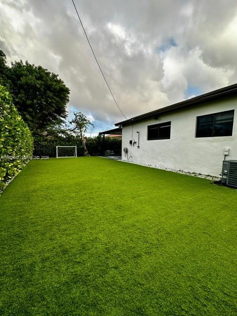 3121 SW 20th St Miami, FL 33145