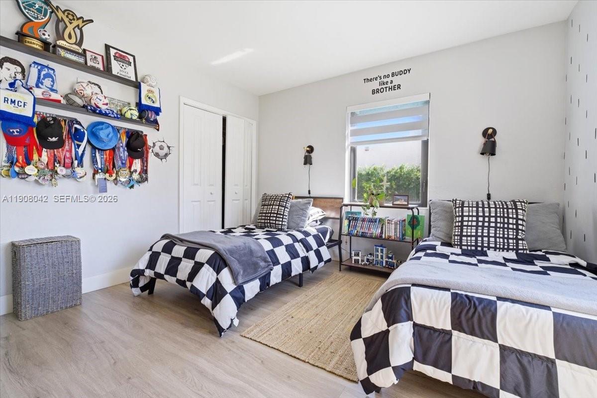 3121 SW 20th St Miami, FL 33145