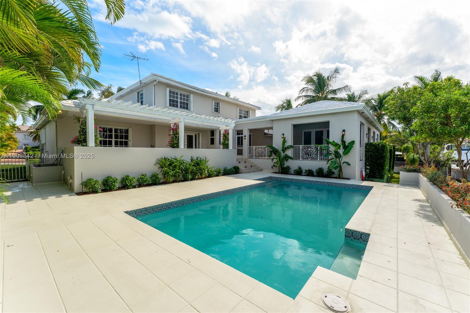 13032 Mar St Coral Gables, FL 33156