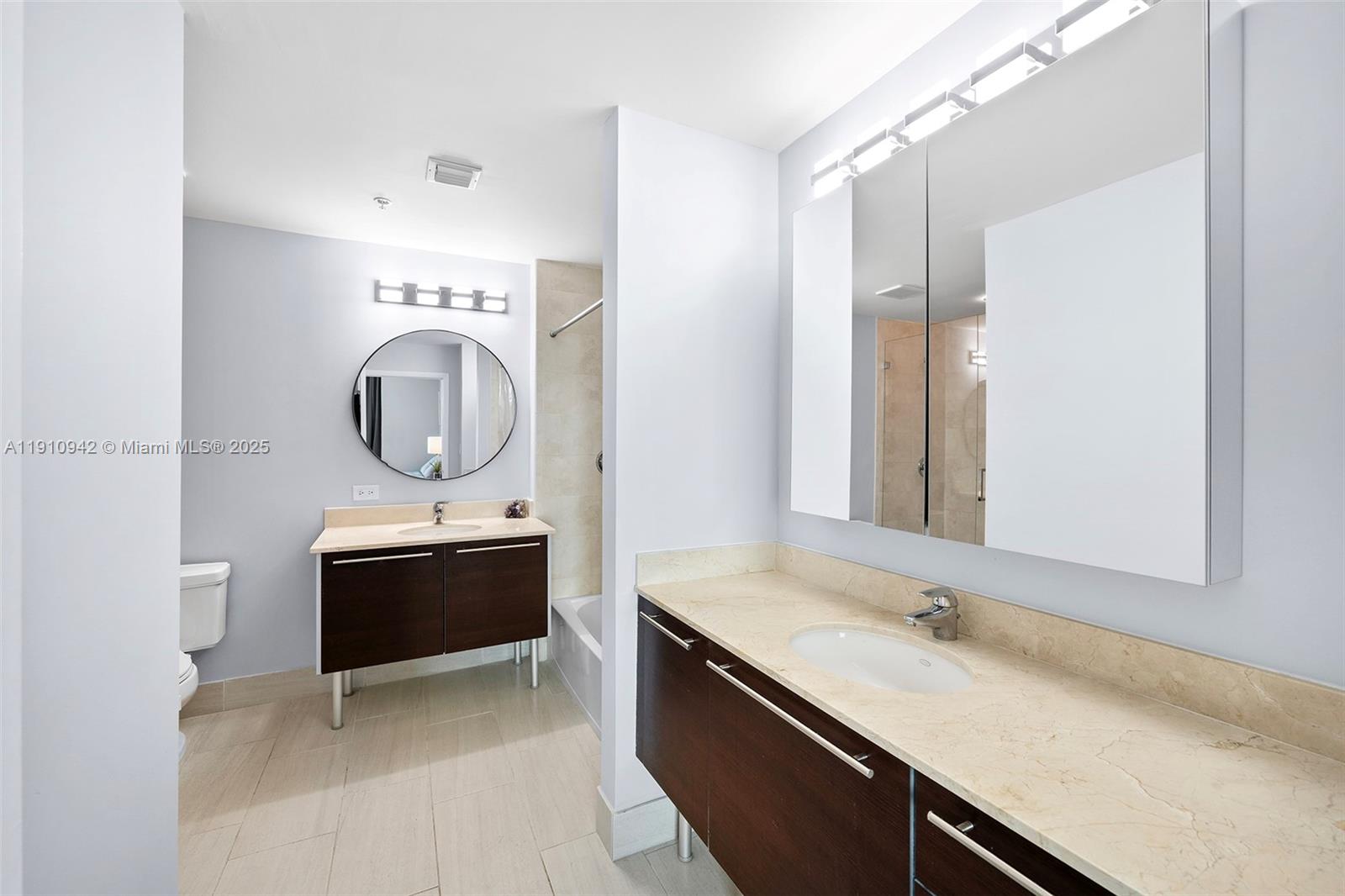 1900 N Bayshore Dr #2512 Miami, FL 33132