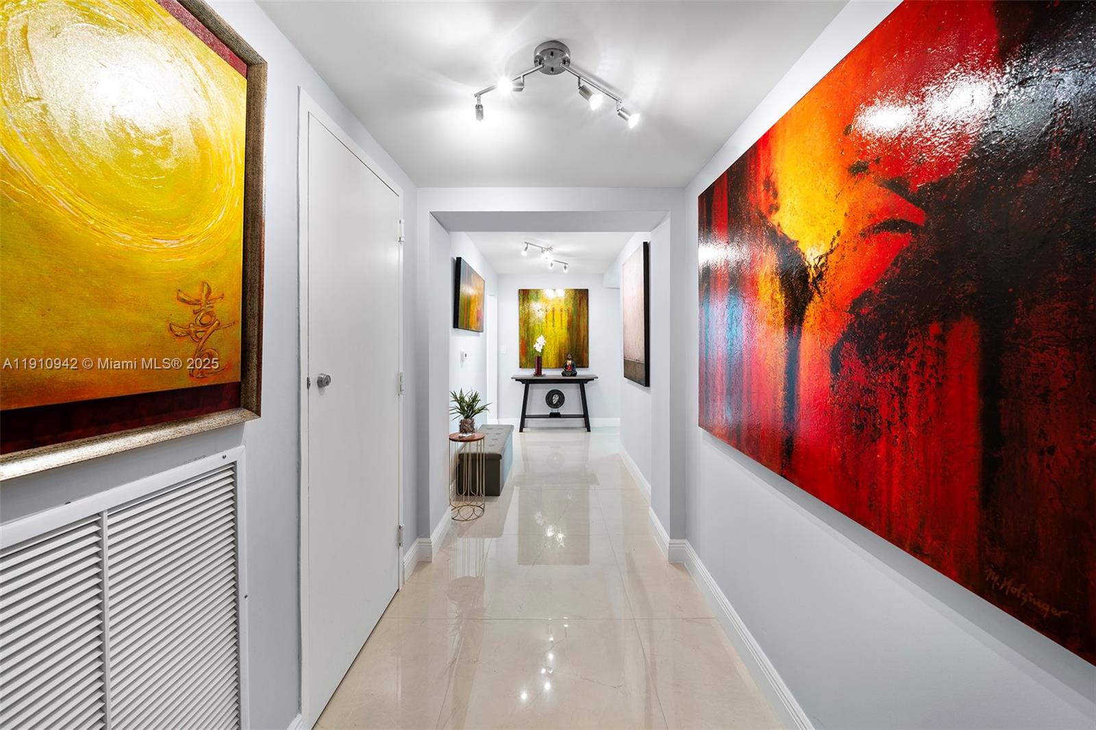 1900 N Bayshore Dr #2512 Miami, FL 33132